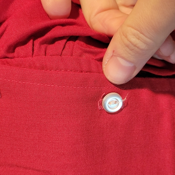 Vintage Bolts Red Ruffle Top - Picture 7 of 11